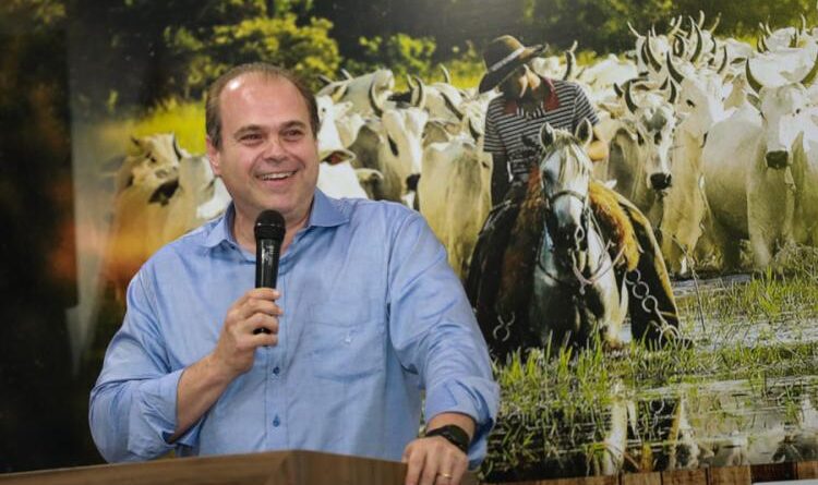 Presidente Marcelo Bertoni participa de inauguração da Galeria de Ex-presidentes do Sindicato Rural de Jardim