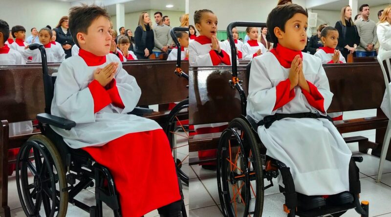 Cadeirantes se tornam coroinhas em MS e dão ‘mensagem poderosa’ sobre inclusão no altar de igreja