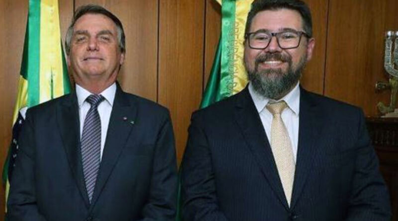 Bolsonaro veta apoio a Puccinelli e assume aliança com Tereza